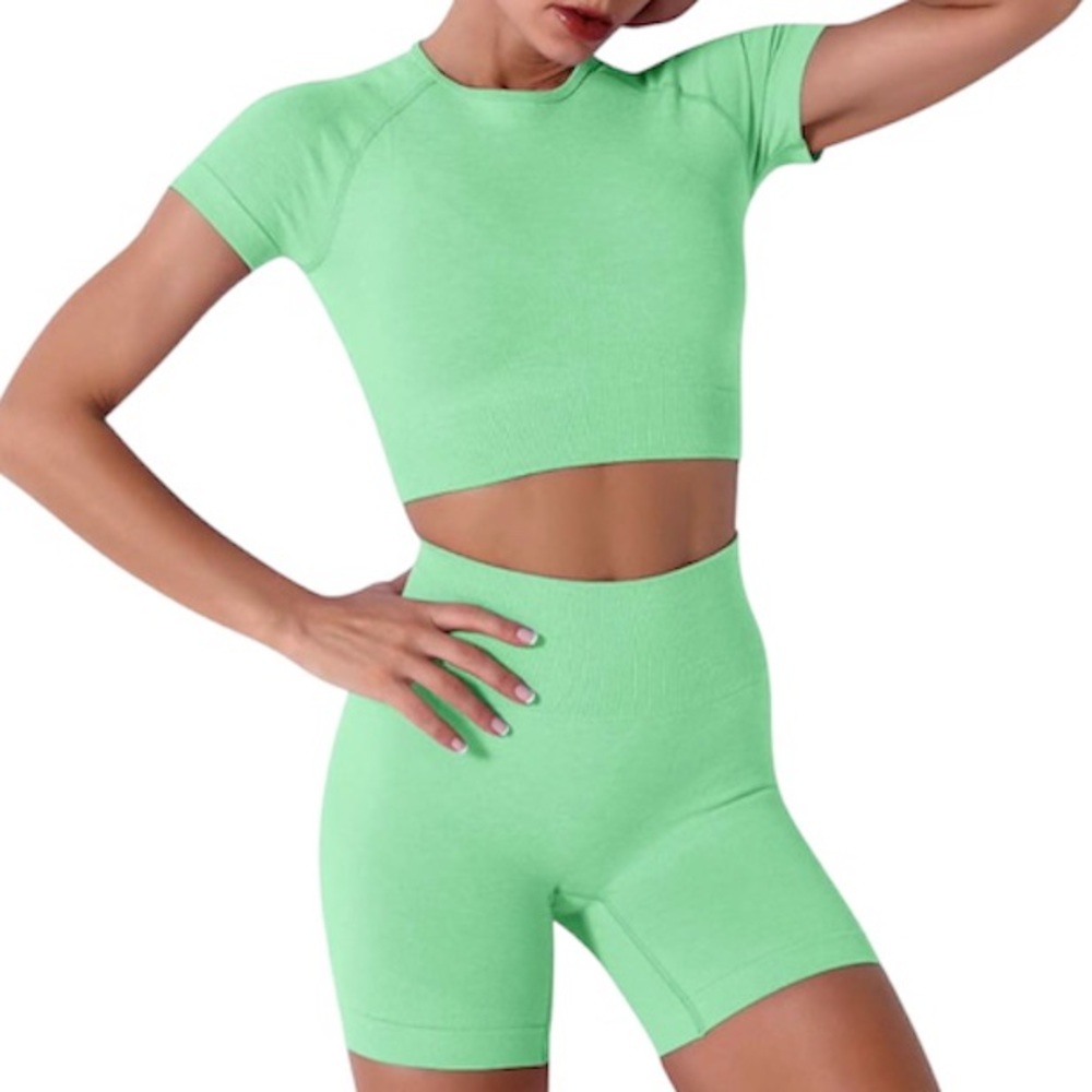 Women’s Workout Short Set